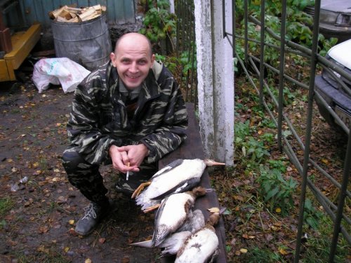 Михалыч, ну очень довольный.