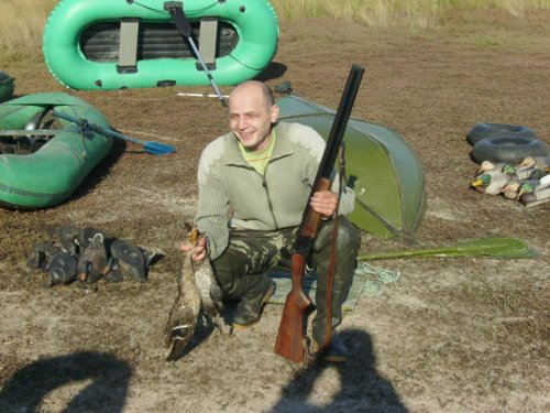 Ну просто светится от счастья)))