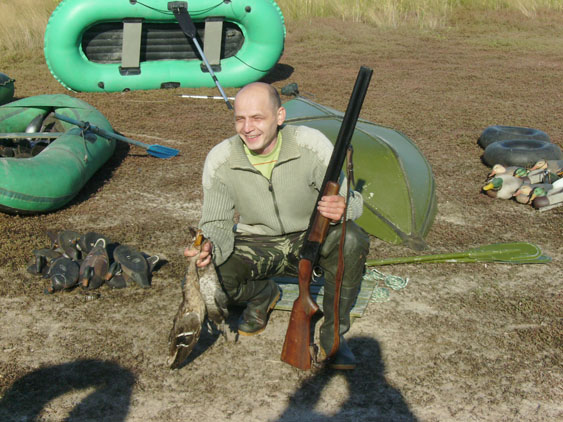 Ну просто светится от счастья)))