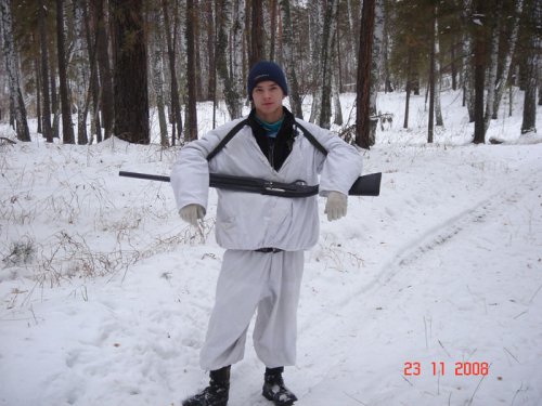 Хоть и уставший и без добычи, но довольный! Ведь на охоте главное процесс!