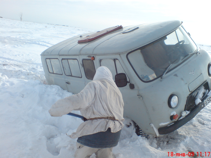 нашел приключения на зад---цу