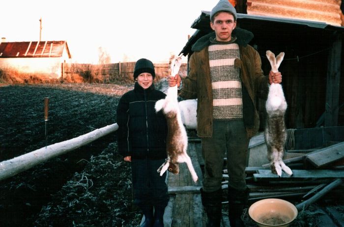 Зайцы - близнецы.