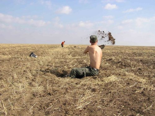 Два часа и окоп готов