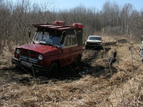 на  крыше  площадка  плота