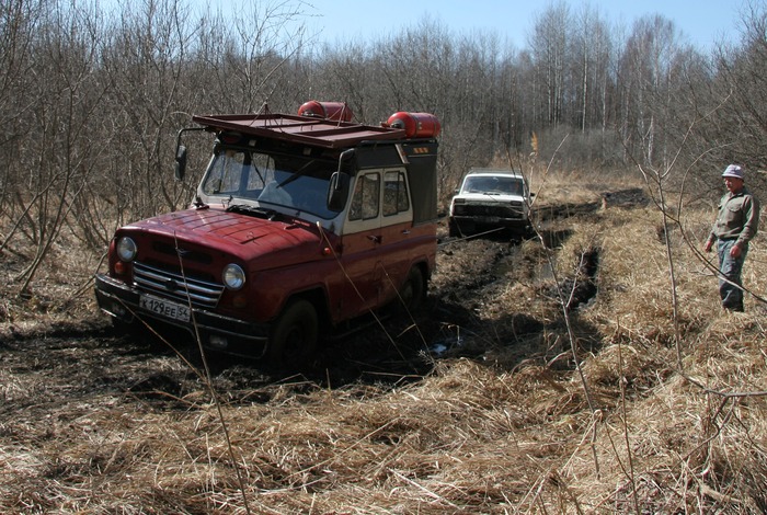 на  крыше  площадка  плота