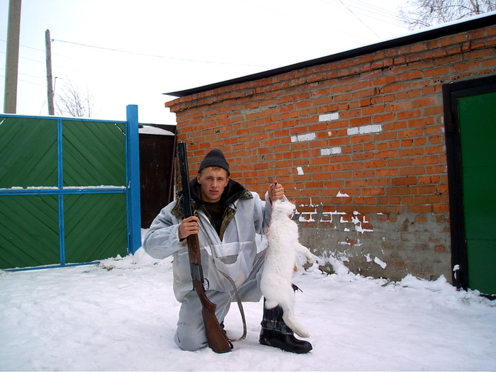 В той же ограде но годом позже!)