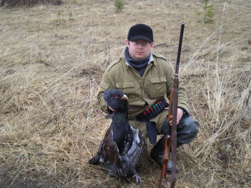 Просто глухарь...