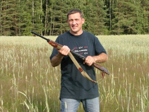 Пристреливал ружо.