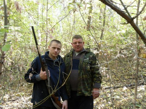 Сдругом на норе.