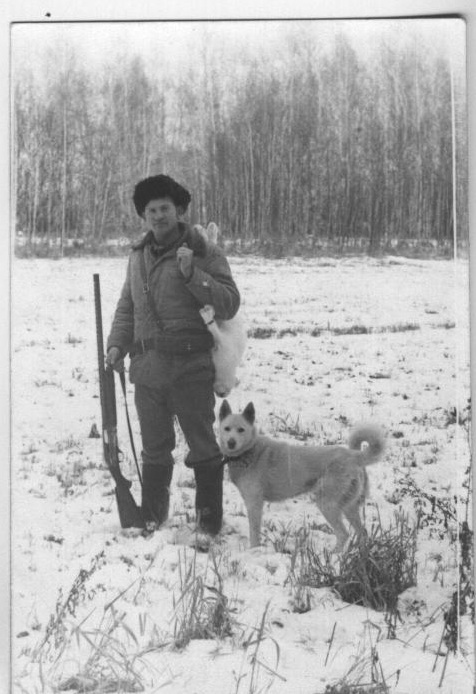 Это наш отец, примерно 1980-й год