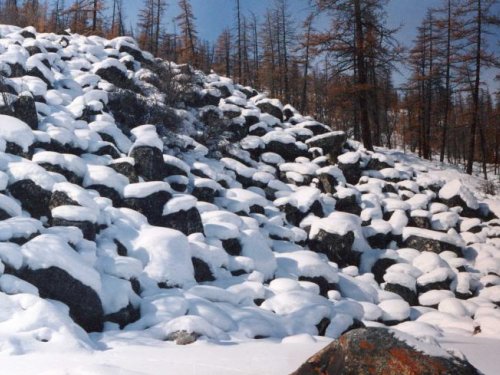 Каменная россыпь. Саяны.