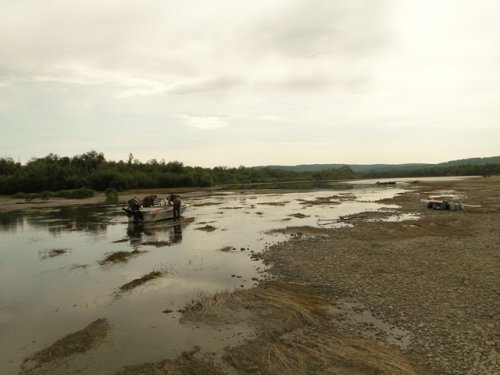 участок Томи стал непроездным даже для легкого джет- водомета....