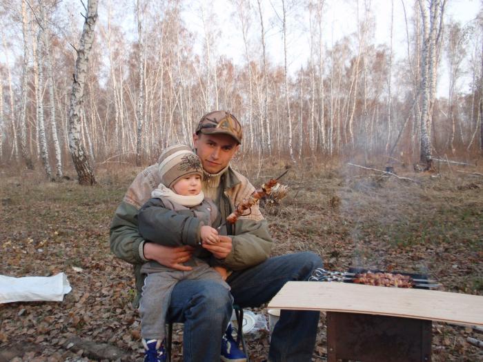 пусть сынок пока  привыкает  к природе 