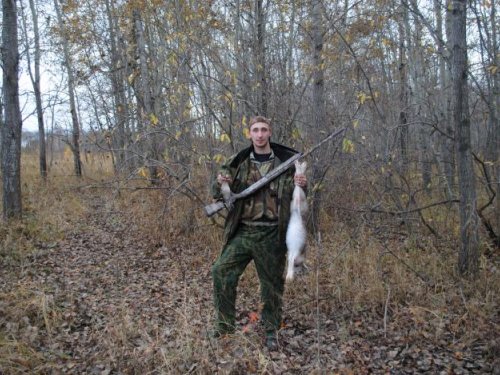 Познакомил