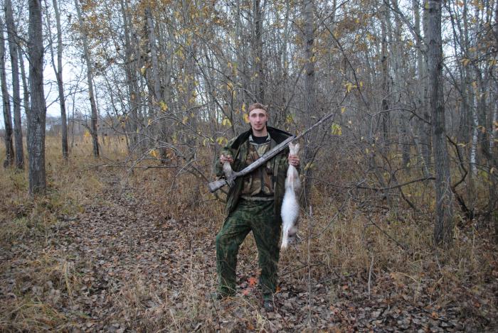 Познакомил