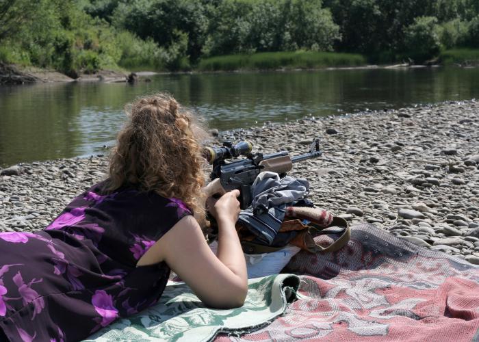 из серии:блондинка и пулемёт