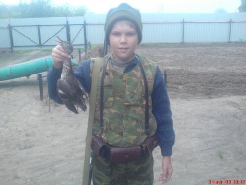 С зорьки пришел.