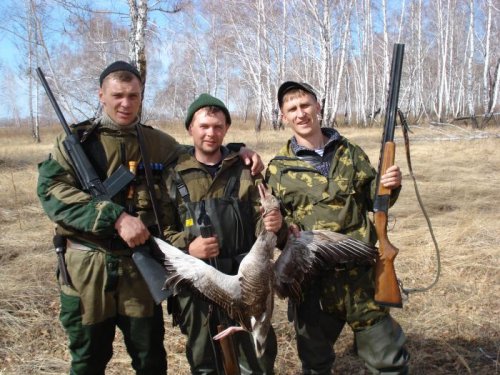 один на троих.