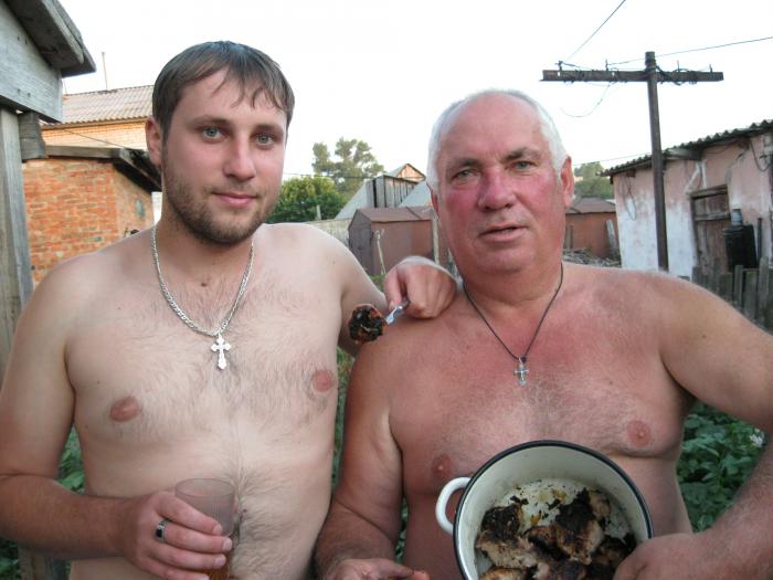 А сын перерос отца... Шашлык на дне рождения дочери