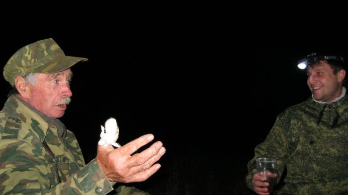 На открытии брат делится воспоминаниями об охоте, а мой сын не верит рассказам.... и правильно делает!!!!