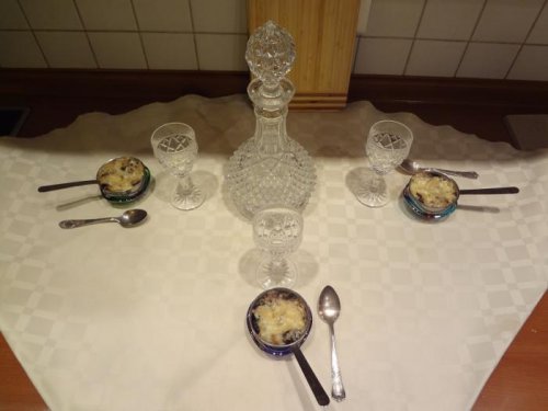 Горячая закуска к русской водке из субпродуктов ( жульен)