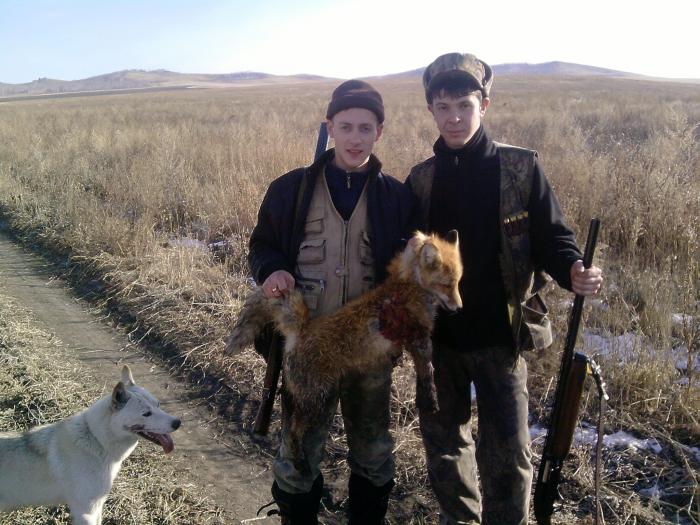 с трудом