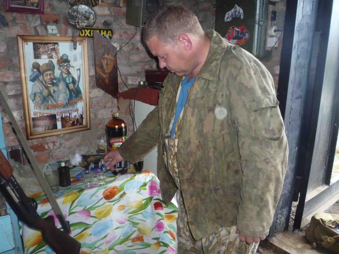 Перед охотой заходим в гараж...