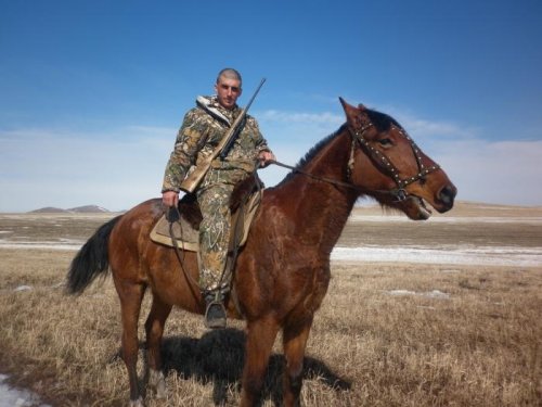 Лет 10 в седле не сидел.