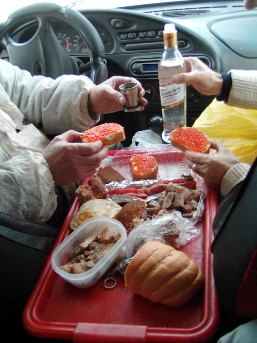 Ну как бы не очень скромный охотничий перекус. :)))