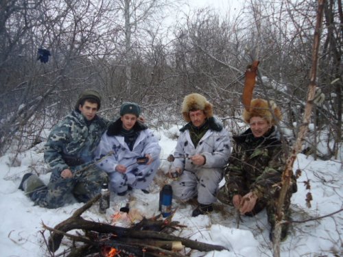 У костра!