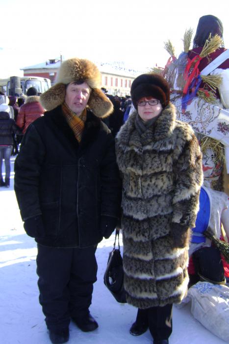 На проводах зимы март 2010г.жена в шубейки из кошки ...