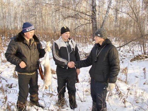 С полем!