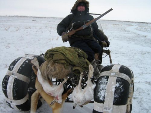 по снегу да на мотаке