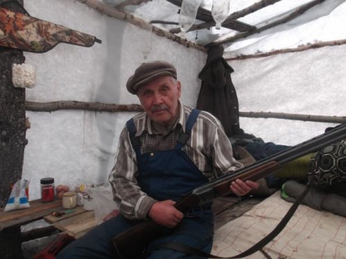 Деду 77 лет