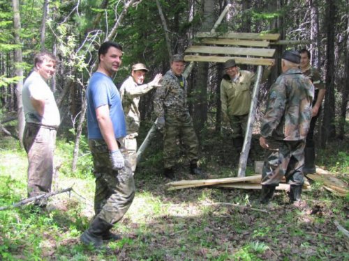 На постройку кормушек