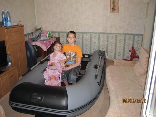 Прикупил себе лодочку.