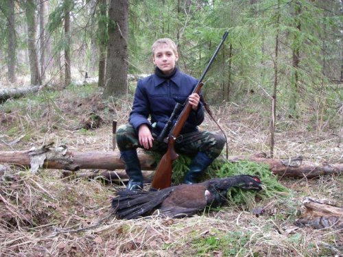 Первый глухарь сына.