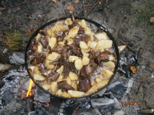 утка с картошкой ням-ням)