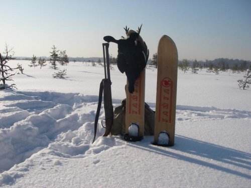 С лунок.