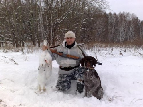 С помошницей....