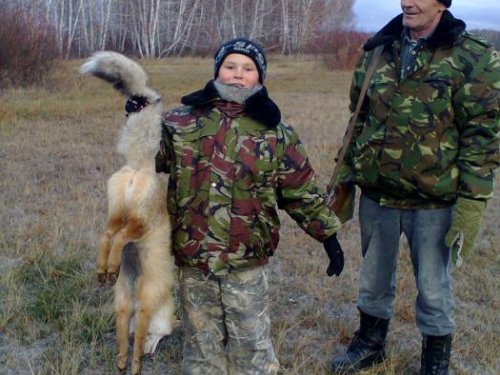 друган.