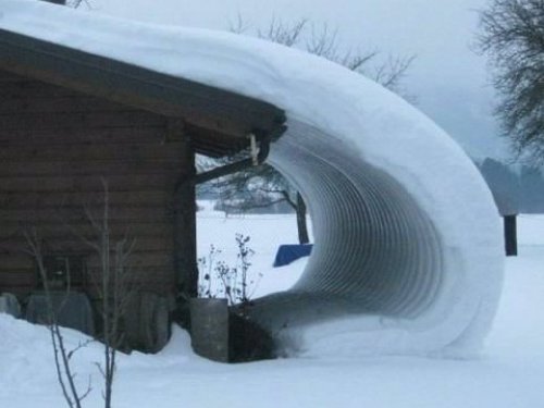 вот что на даче увидел!вот зимука зима!