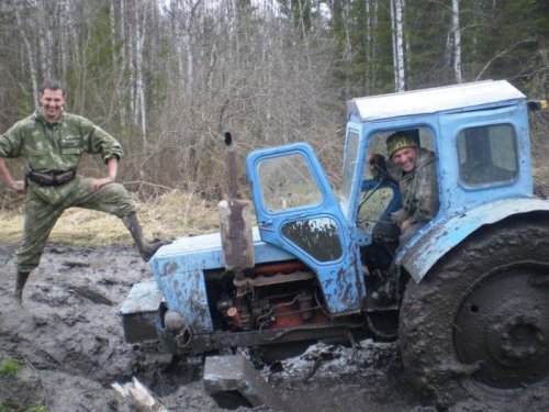 Трактор не доехал!