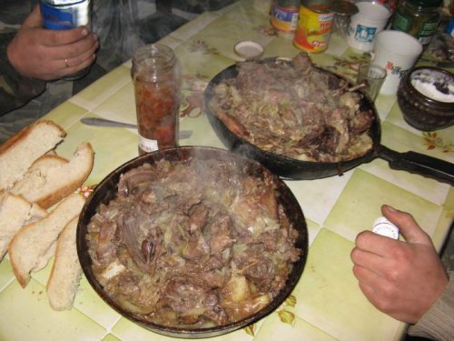 Блюдо ассорти из бобра, барсука, косача и утки- ВКУСНО...