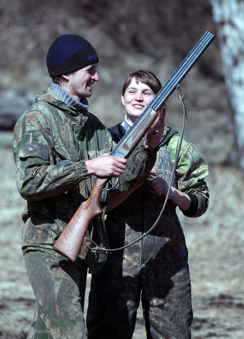 С ружьём обращаемся так...