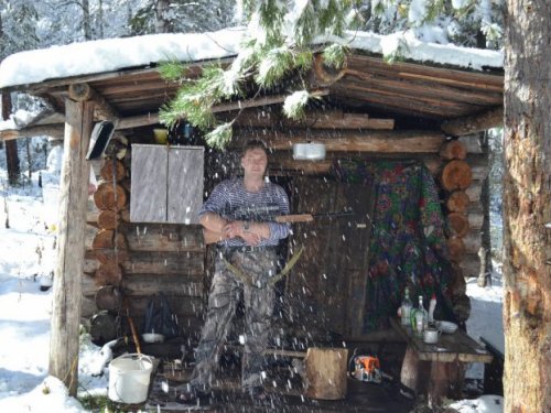 Навестил домик.