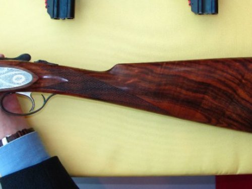 Удачно копируют английскую классику Rizzini в Италии