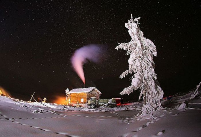 База на озере Лабынкыр