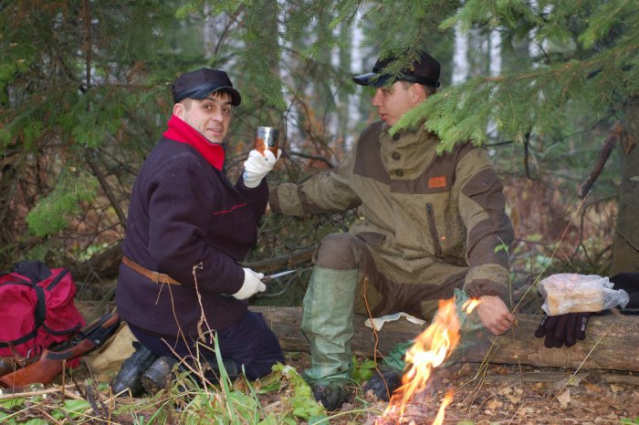 война- войной, а обед по расписанию!