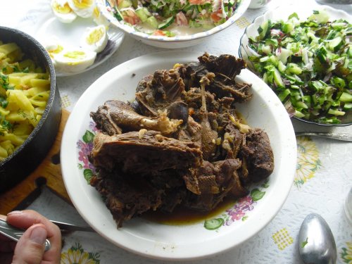 Скромный завтрак охотника с весенним крякашом.